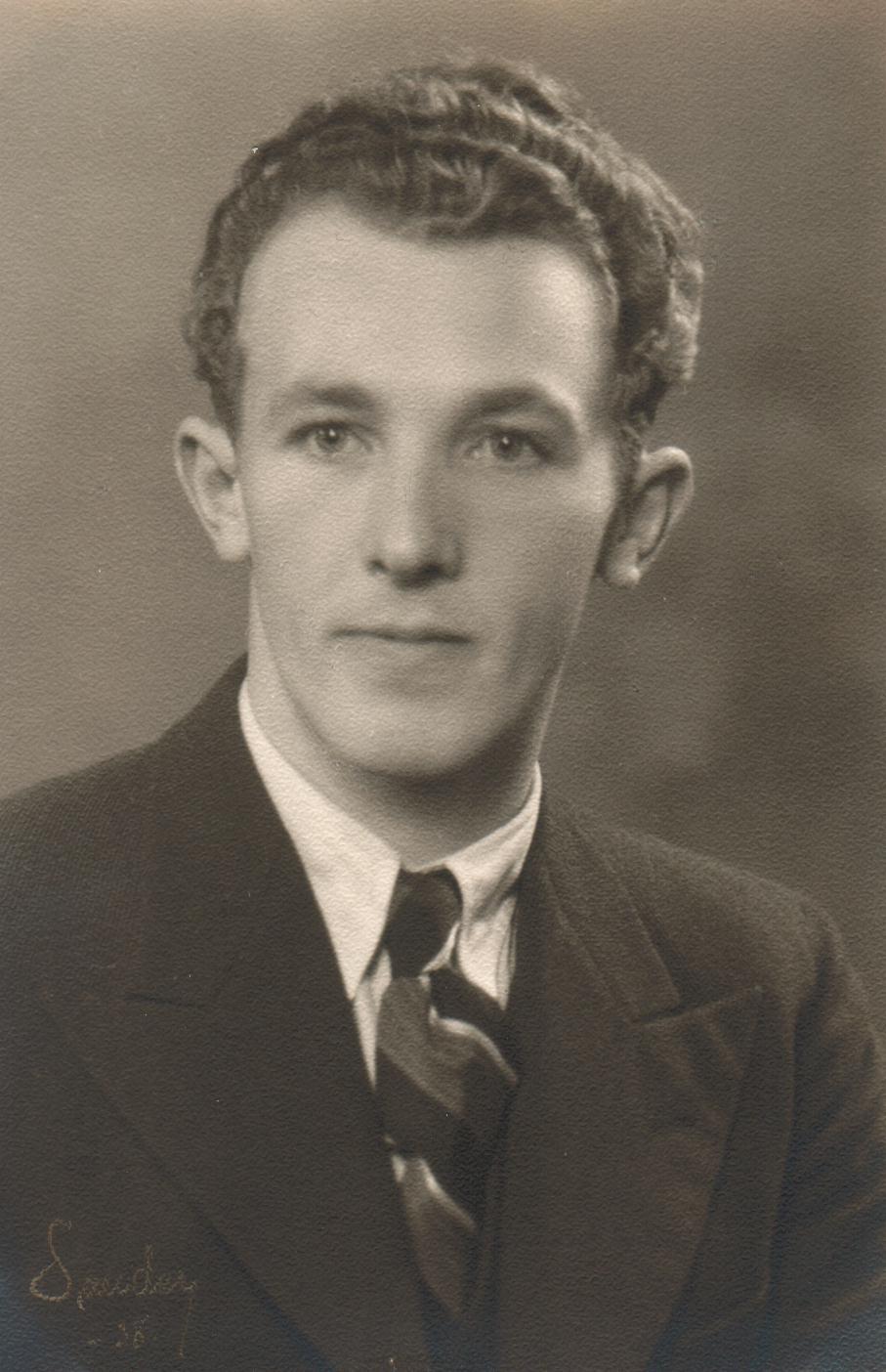Ernst Hugo  Eneroth 1912-1999